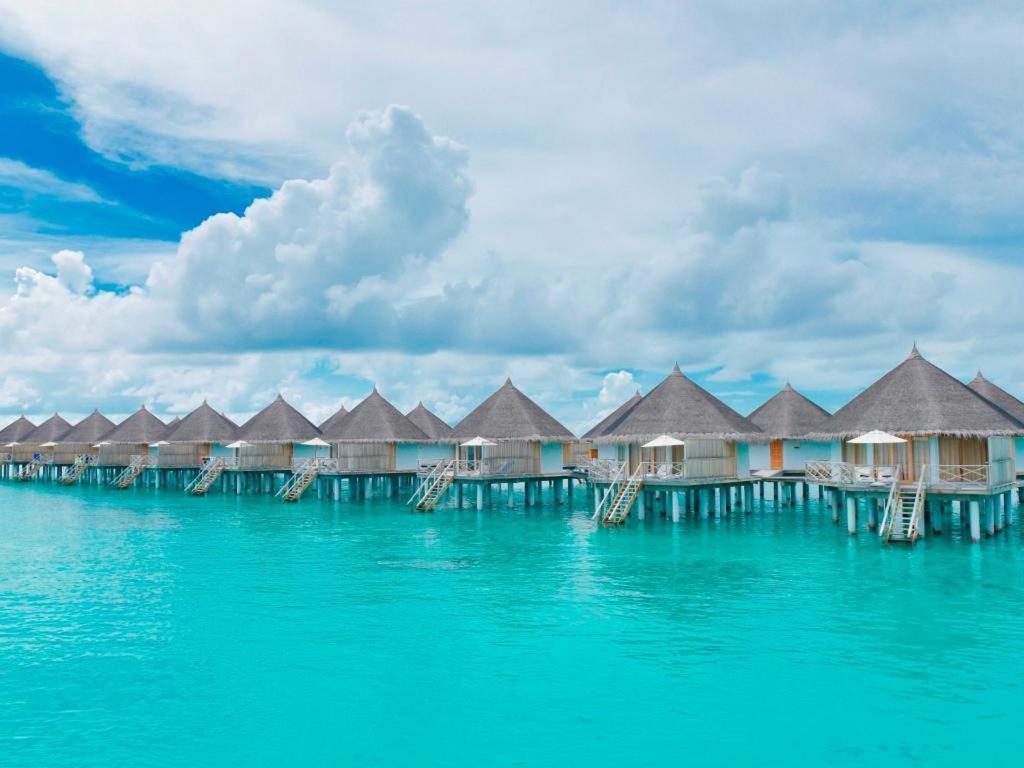 Angaga Island Resort And Spa Екстер'єр фото