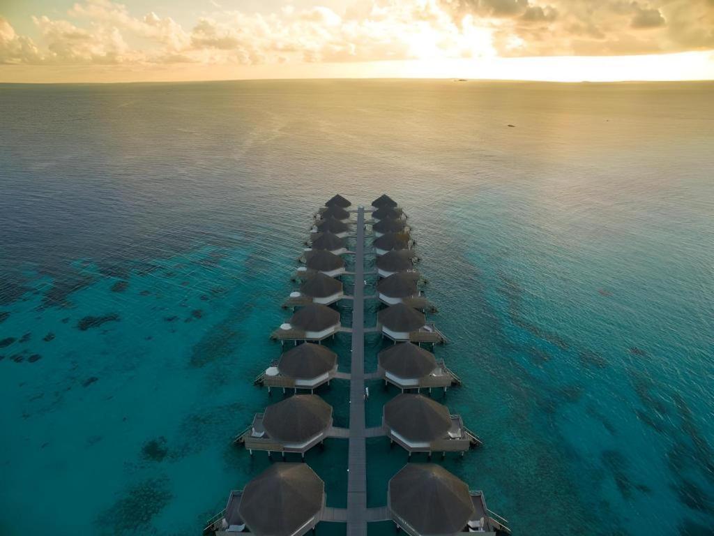 Angaga Island Resort And Spa Екстер'єр фото