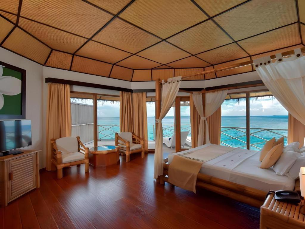 Angaga Island Resort And Spa Екстер'єр фото