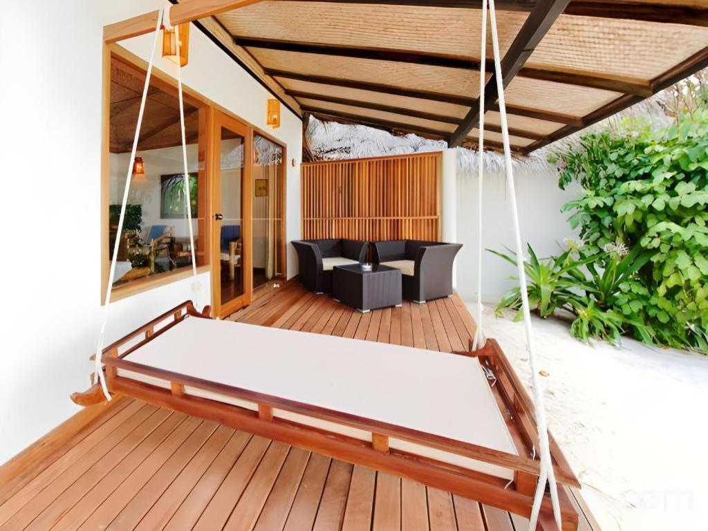 Angaga Island Resort And Spa Екстер'єр фото