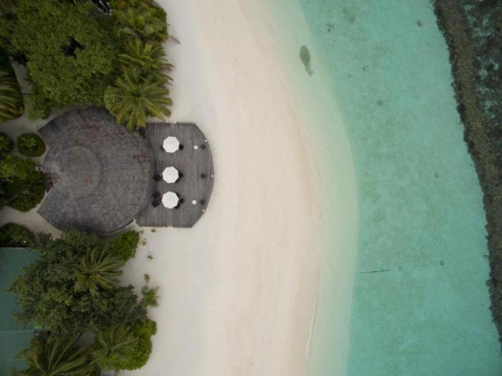 Angaga Island Resort And Spa Екстер'єр фото