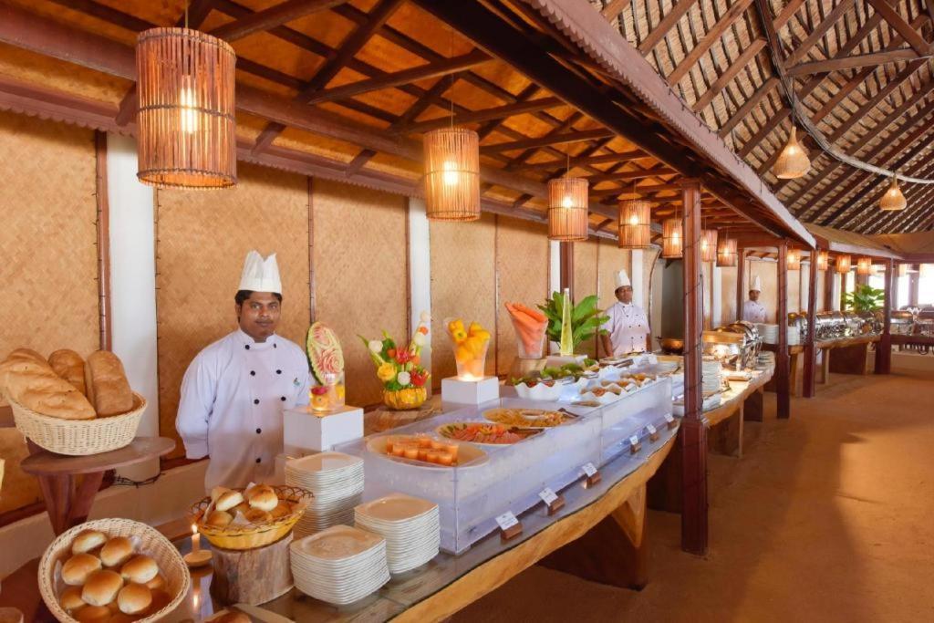 Angaga Island Resort And Spa Екстер'єр фото