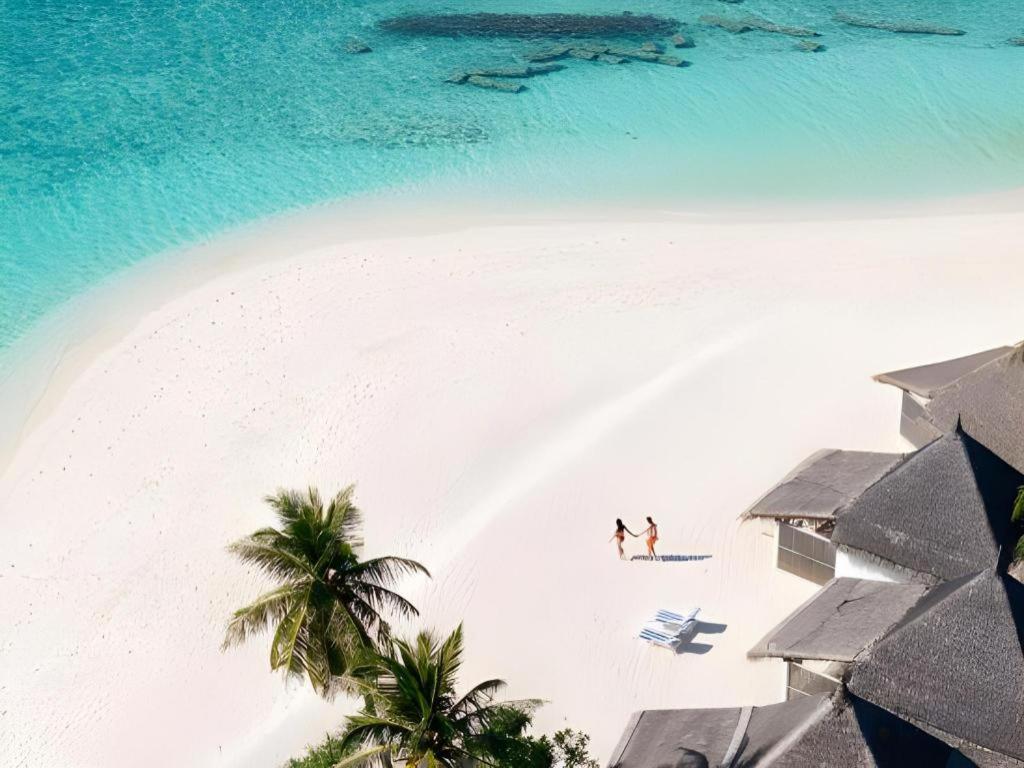 Angaga Island Resort And Spa Екстер'єр фото